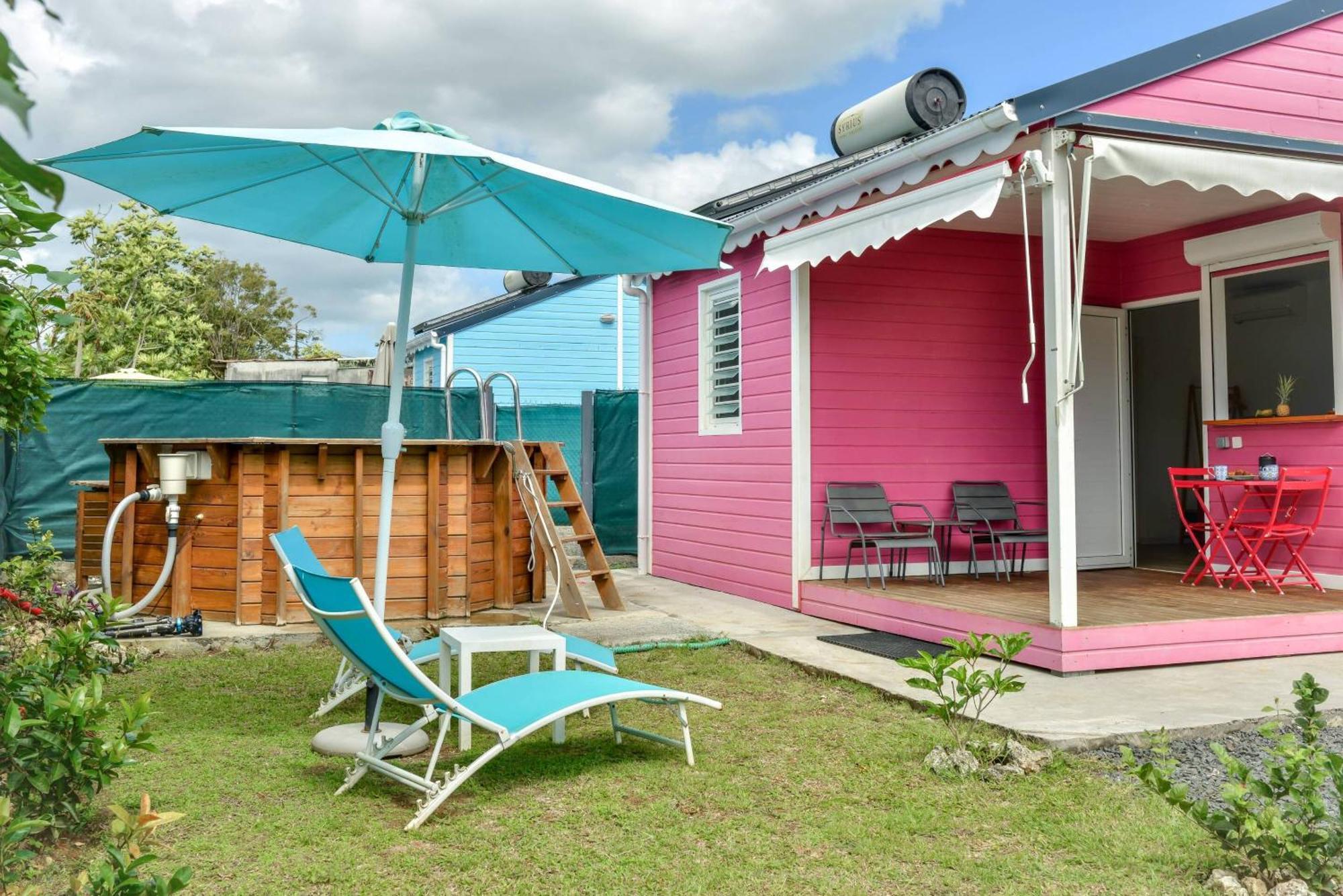 Les Jardins De Chantilly -Bungalows 4 Etoiles Avec Jardins Et Piscines Privees Baie-Mahault Exterior photo